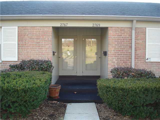 2765 Charing Road Upper Arlington, OH 43221 - Photo 2 of 7