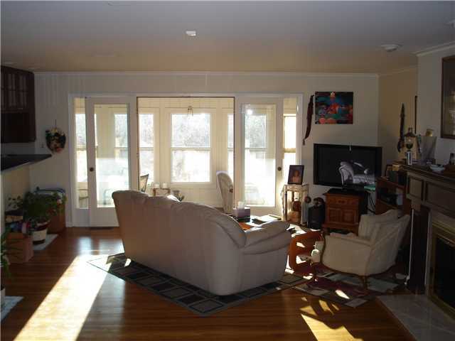2765 Charing Road Upper Arlington, OH 43221 - Photo 4 of 7