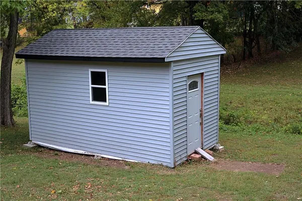 $221,000 | 202 Northeast 76th Terrace, Gladstone, MO 64118