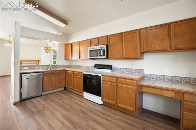 5231 Rondo Way Colorado Springs, CO 80911 - Photo 7 of 26