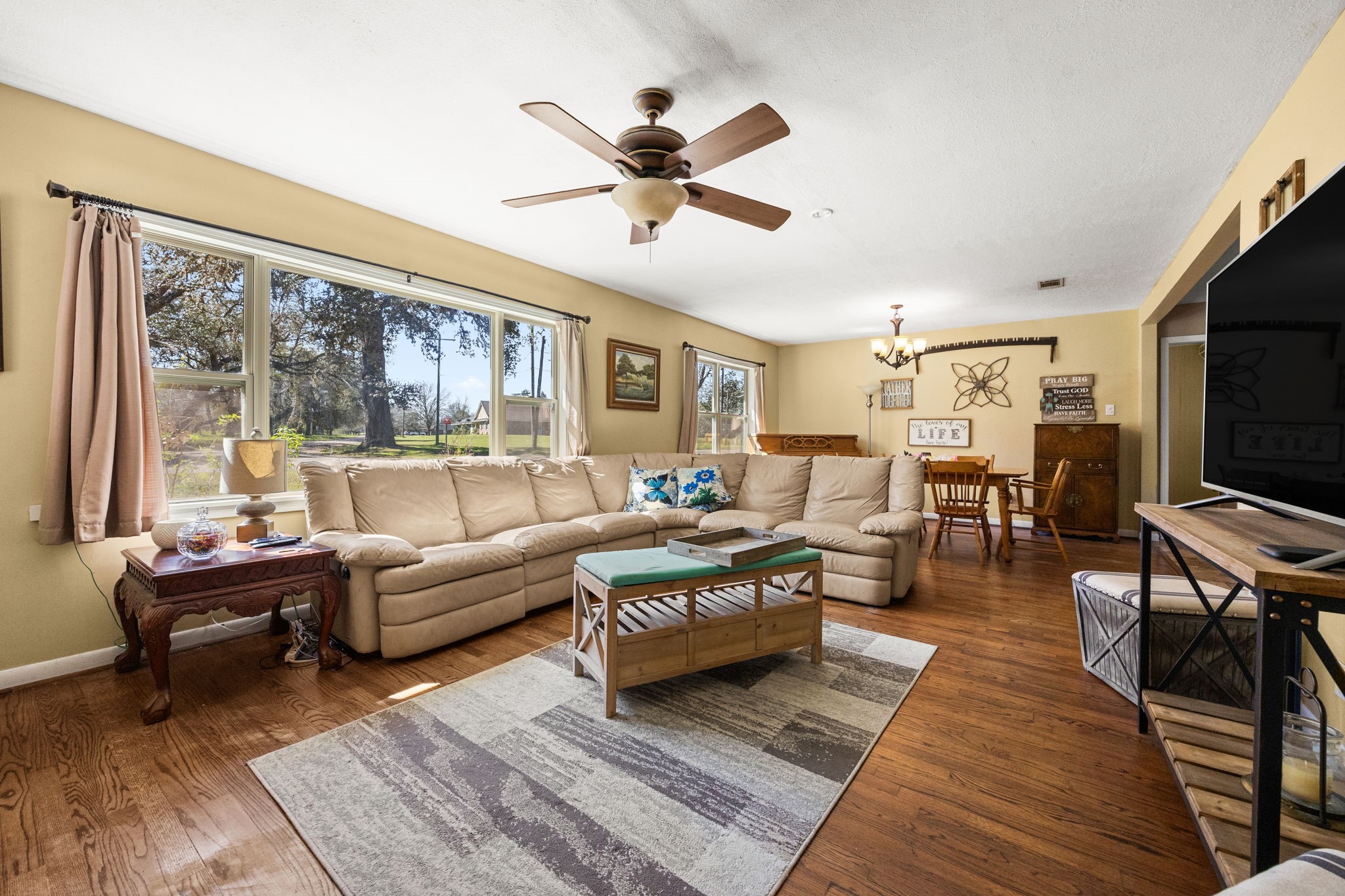 102 North Street Columbus, TX 78934 - Photo 4 of 25