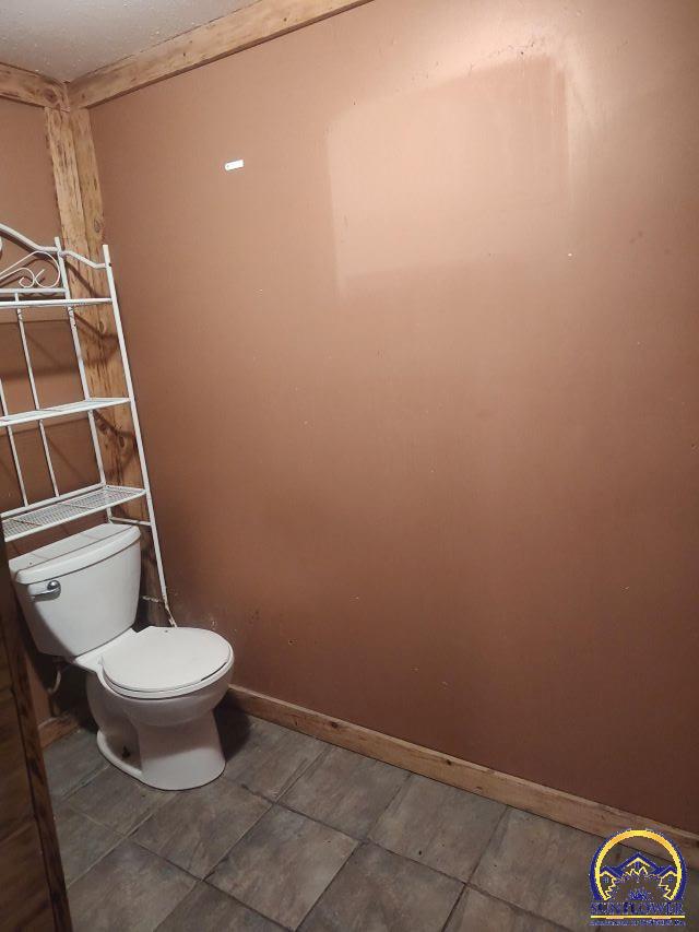 11080 286th Road Holton, KS 66436 - Photo 21 of 29