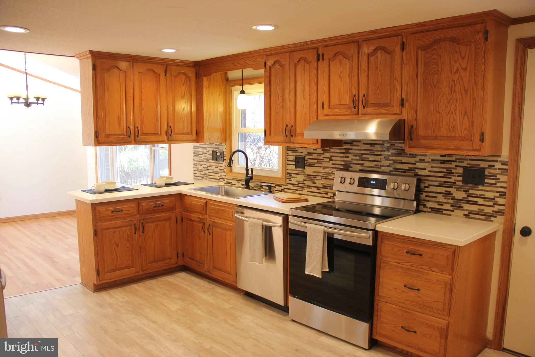 904 Hoffmaster Road Knoxville, MD 21758 - Photo 11 of 29 Kitchen