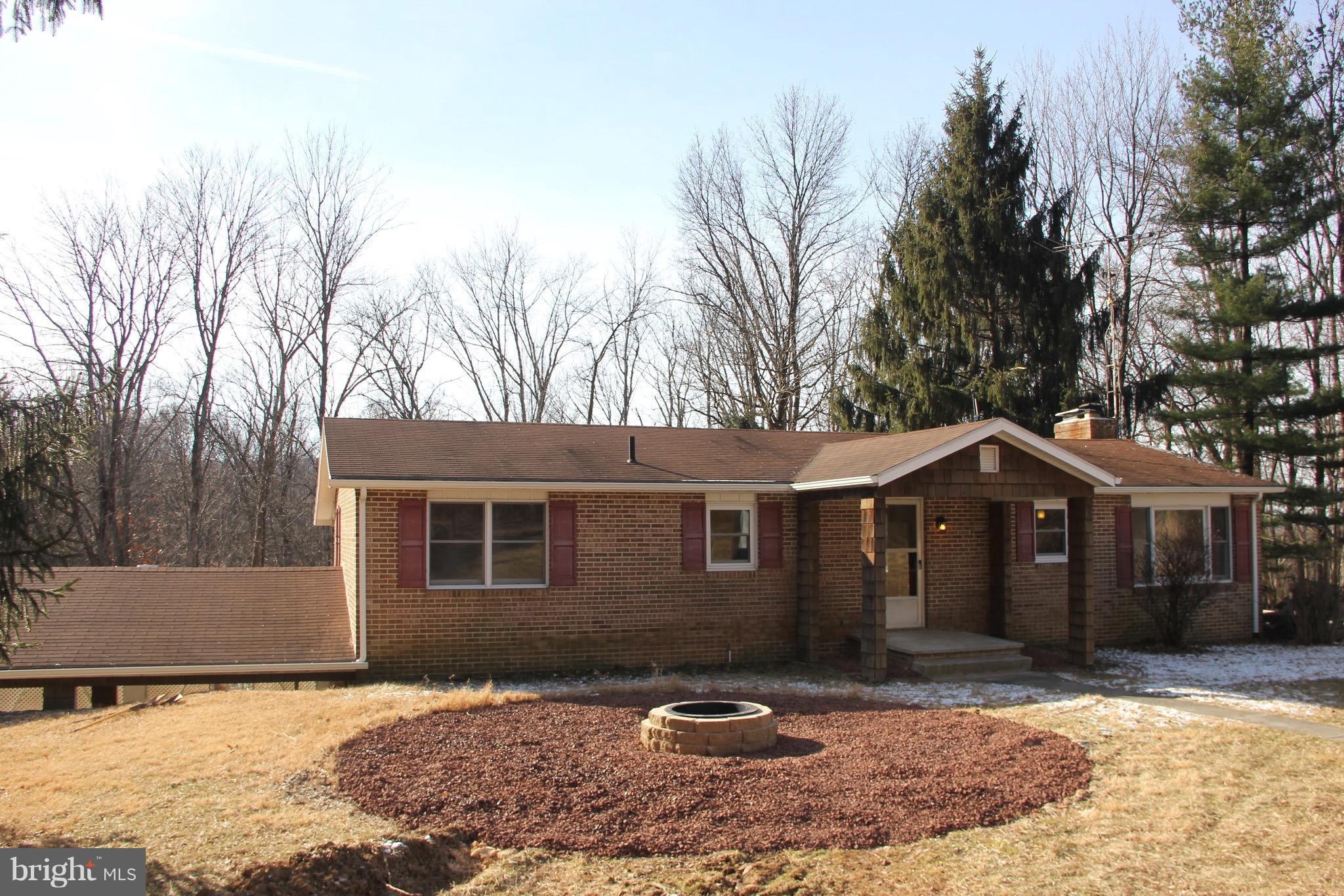 904 Hoffmaster Road Knoxville, MD 21758 - Photo 4 of 29 Exterior (Rear)