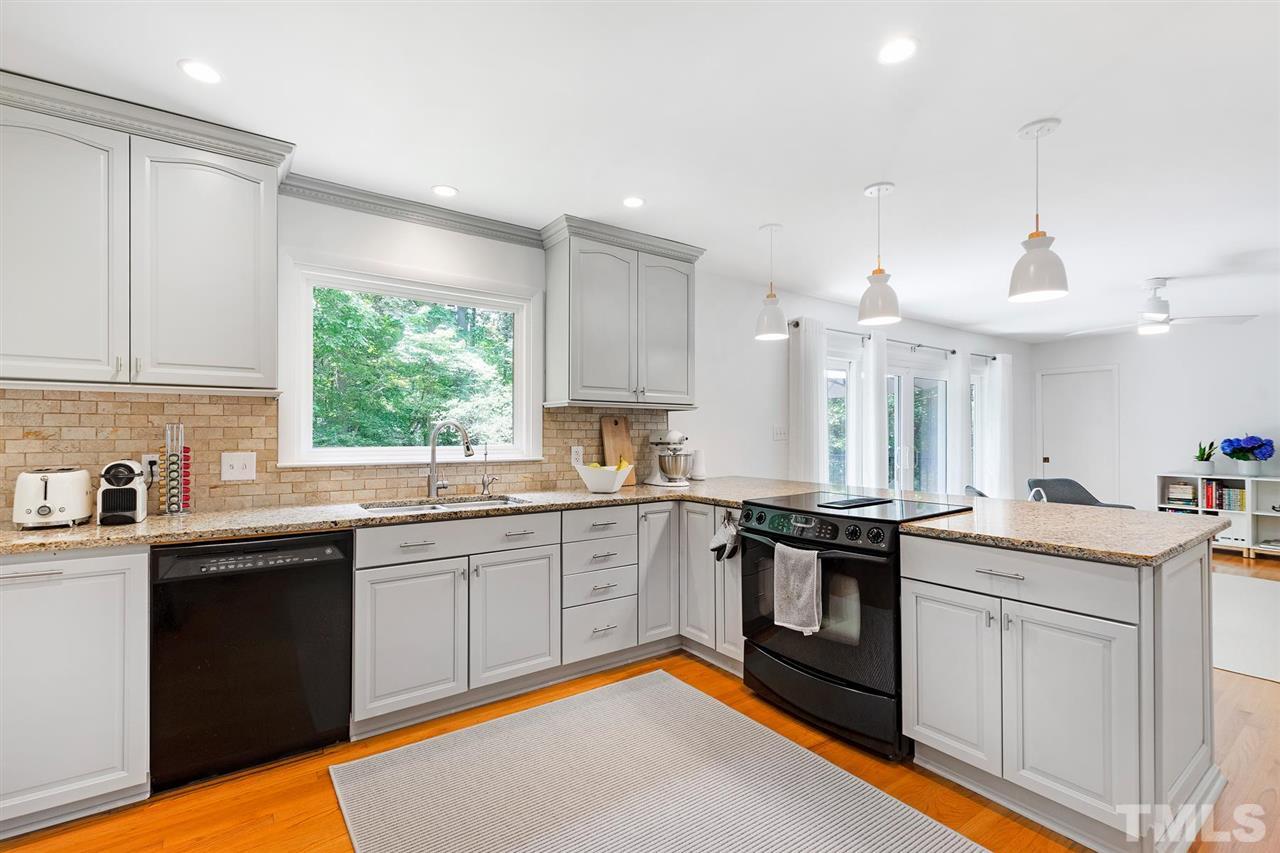 3219 Tanager Street Raleigh, NC 27606 - Photo 9 of 29 Gallery Image 9