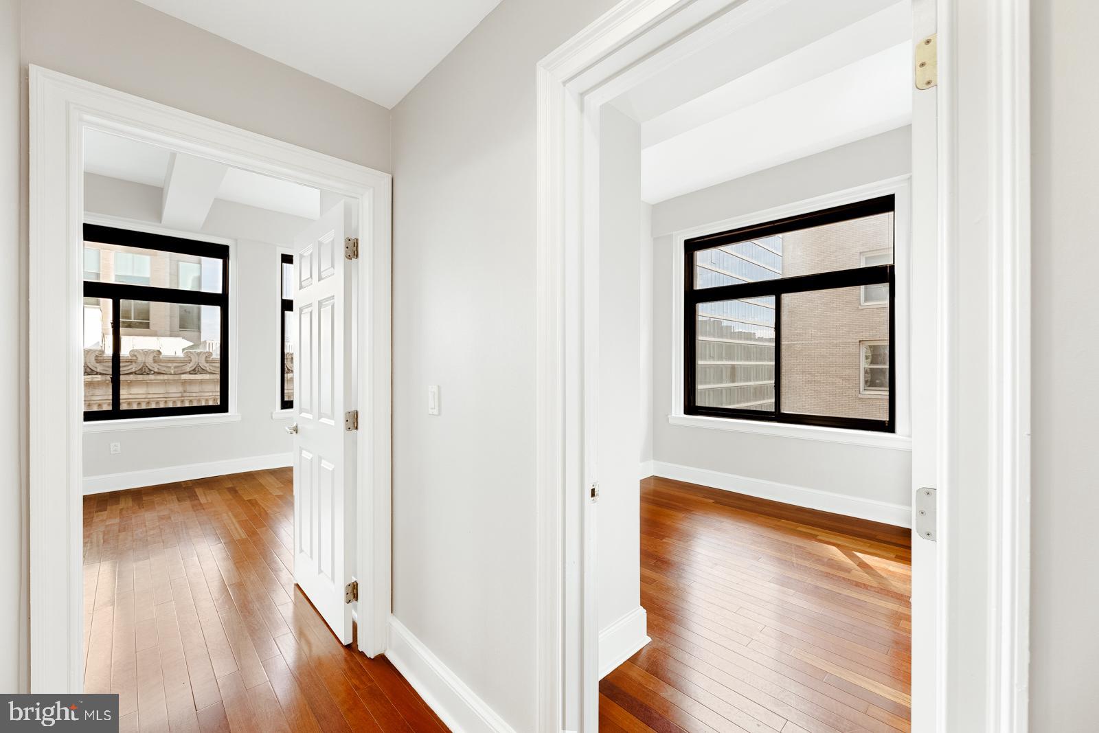 1500 Chestnut Street, Unit 19F Philadelphia, PA 19102 - Photo 20 of 33