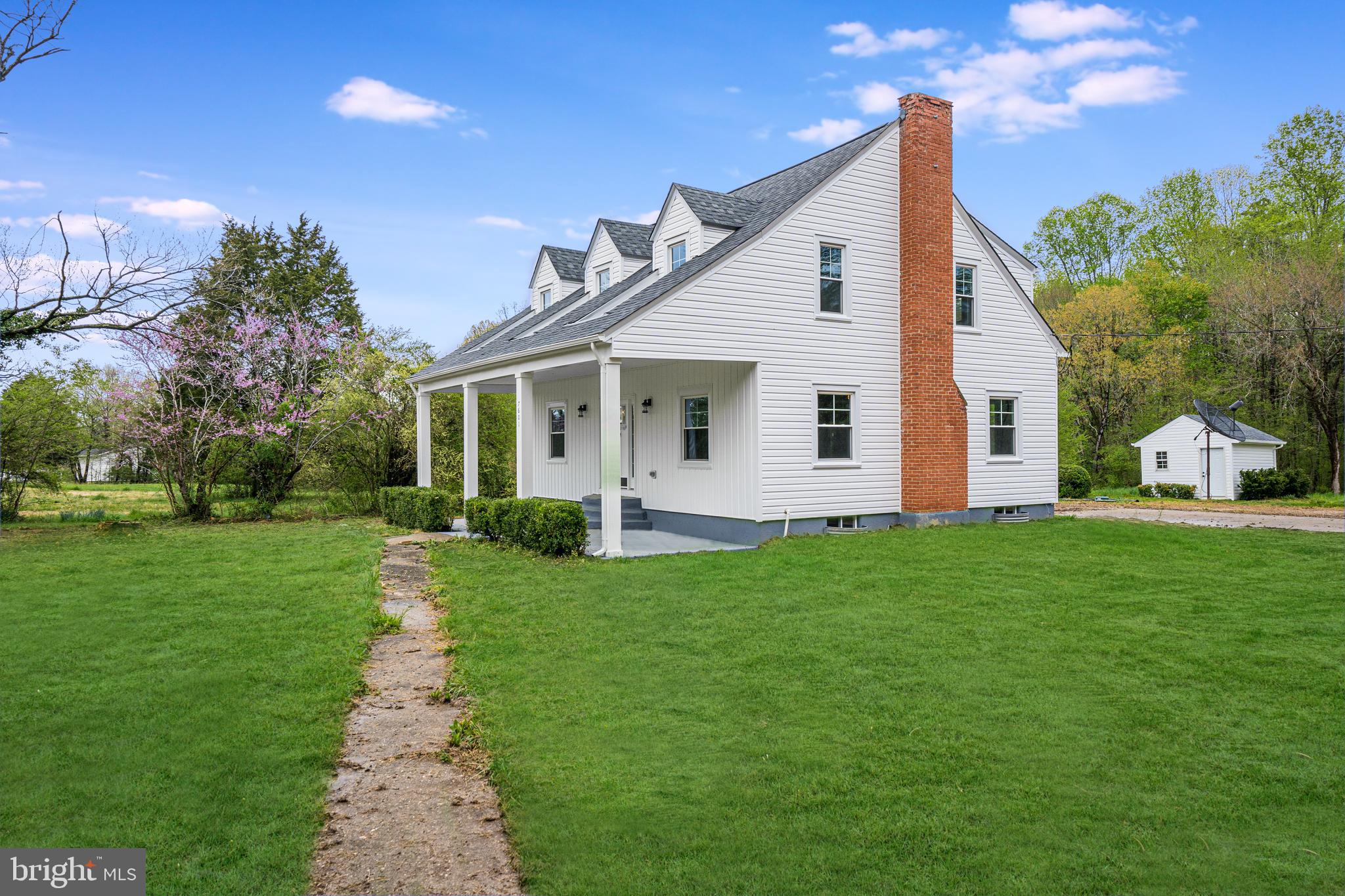 Completely rebuilt 3 bed 2.5 bath on 3 acres!