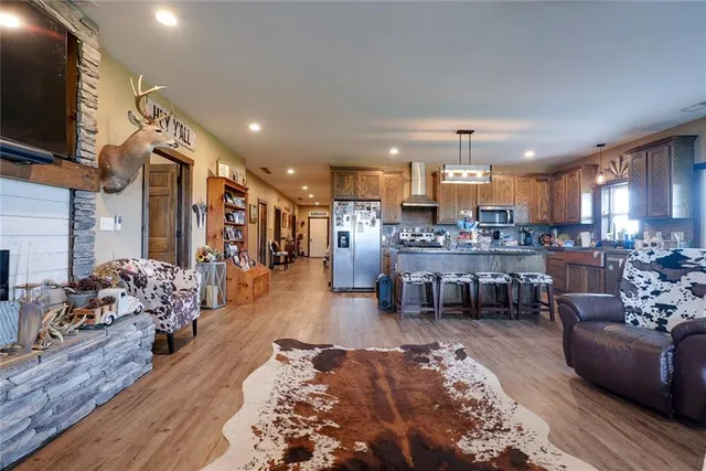 $749,000 | 114 Southwest 1451st Road, Holden, MO 64040