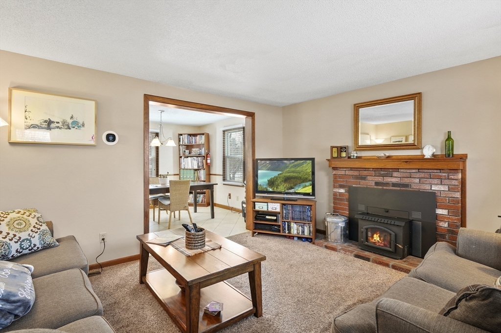 395 Providence Road, Unit 6 Grafton, MA 01560 - Photo 8 of 32 Gallery Image 8
