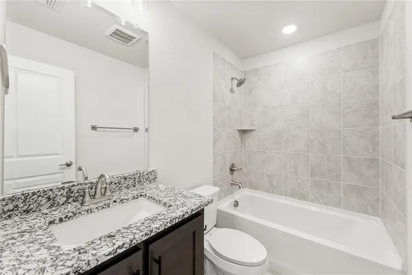 $440,000 | 5 Grouse Circle, Sanger, TX 76266