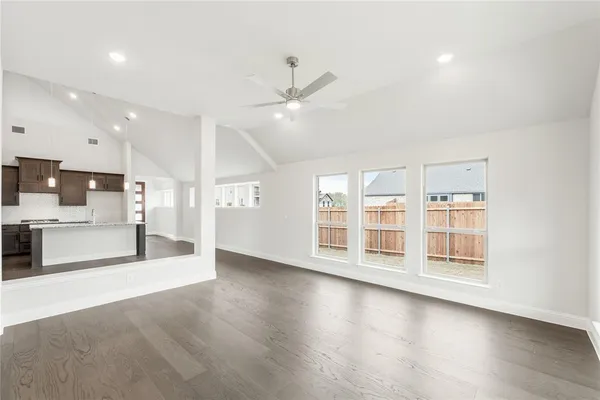 $440,000 | 5 Grouse Circle, Sanger, TX 76266