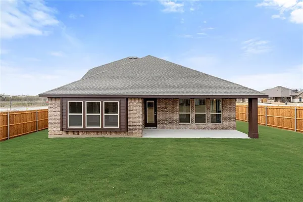 $440,000 | 5 Grouse Circle, Sanger, TX 76266