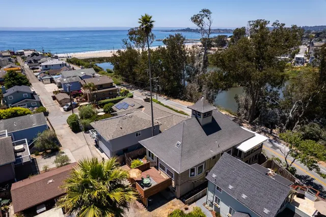 $1,999,999 | 2-1130 East Cliff Drive, Santa Cruz, CA 95062