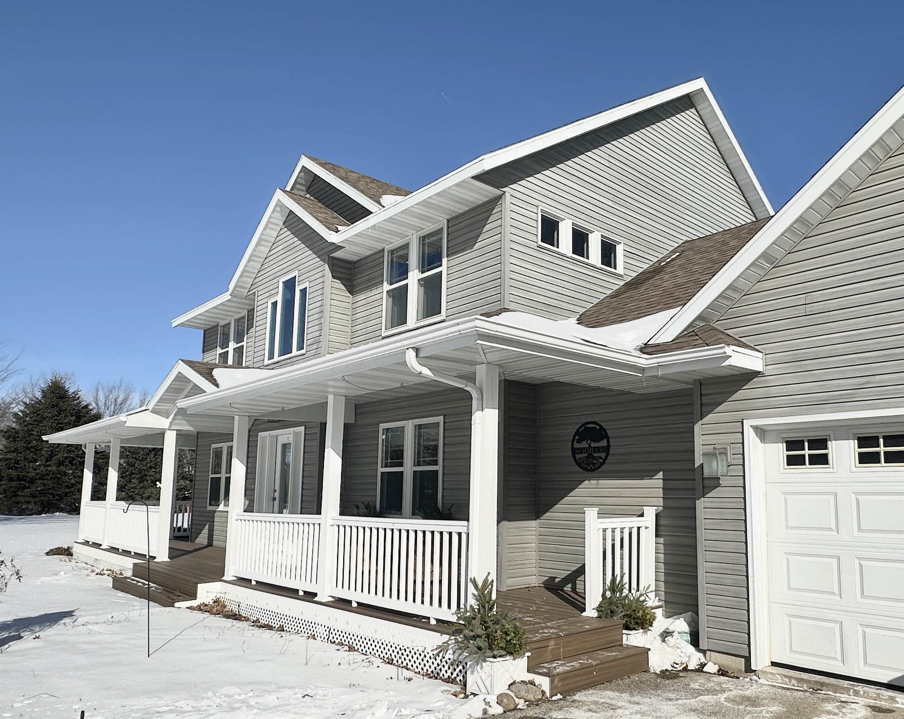 N9026 Hickory Point Road Beaver Dam, WI 53916 - Photo 2 of 88