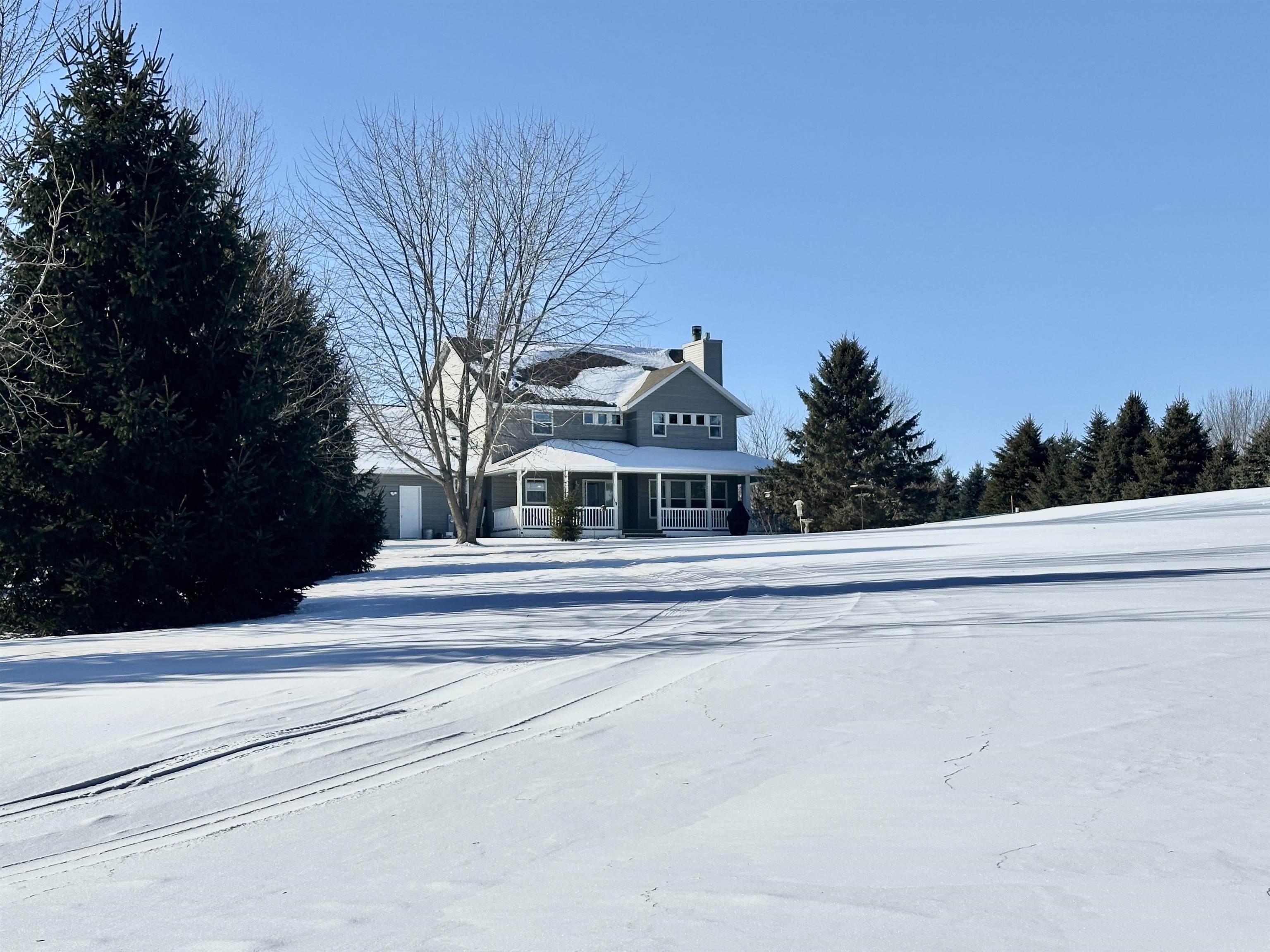 N9026 Hickory Point Road Beaver Dam, WI 53916 - Photo 4 of 88