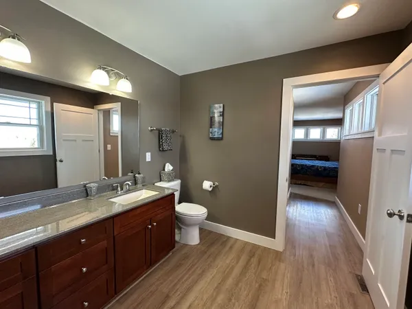 $865,000 | N9026 Hickory Point Road, Beaver Dam, WI 53916