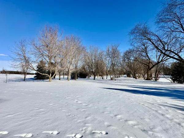 $850,000 | N9026 Hickory Point Road, Beaver Dam, WI 53916