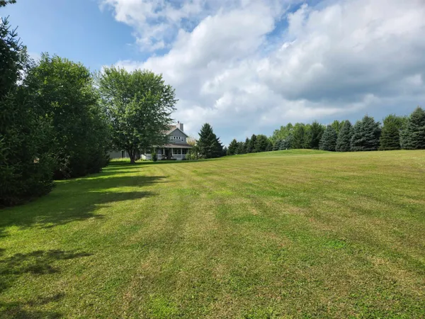 $850,000 | N9026 Hickory Point Road, Beaver Dam, WI 53916