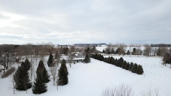 $865,000 | N9026 Hickory Point Road, Beaver Dam, WI 53916