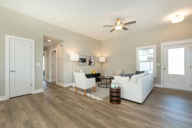 $339,000 | 1109 East Prairie Hill Circle, Park City, KS 67219