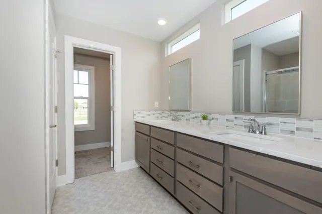 $339,000 | 1109 East Prairie Hill Circle, Park City, KS 67219