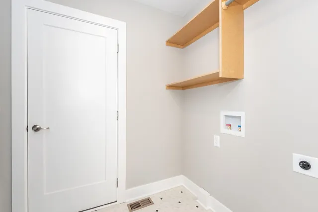 $339,000 | 1109 East Prairie Hill Circle, Park City, KS 67219