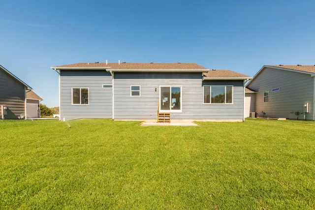 $339,000 | 1109 East Prairie Hill Circle, Park City, KS 67219