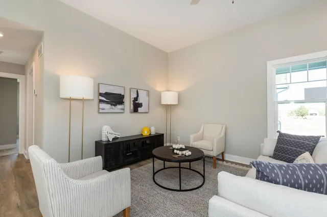 $339,000 | 1109 East Prairie Hill Circle, Park City, KS 67219