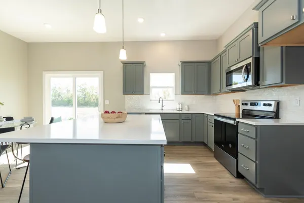 $339,000 | 1109 East Prairie Hill Circle, Park City, KS 67219