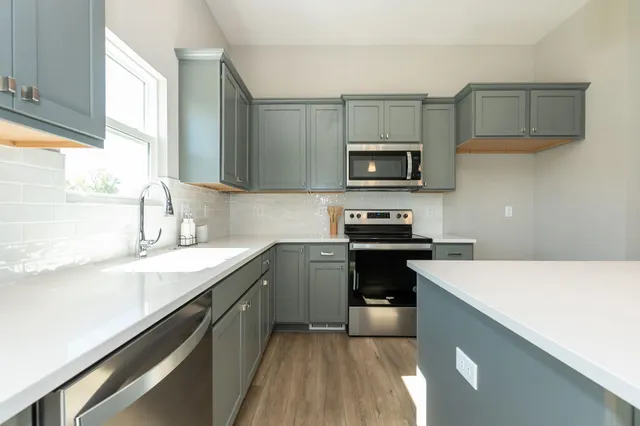 $339,000 | 1109 East Prairie Hill Circle, Park City, KS 67219