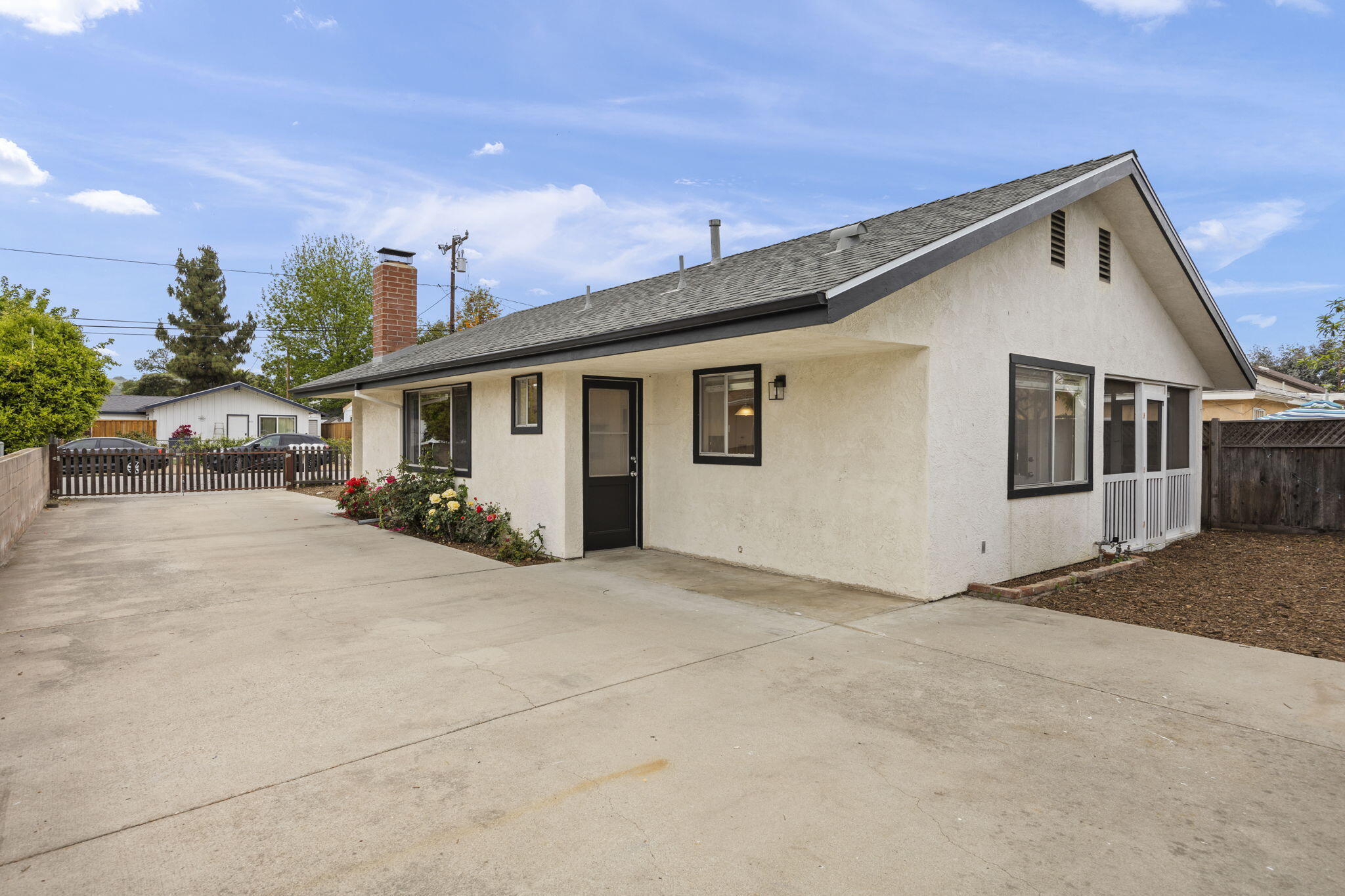 600 Good Hope Street Oak View, CA 93022 - Photo 19 of 26 22. Side of home