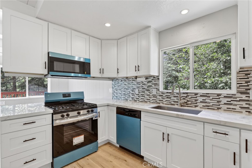 1106 Grass Valley Road Lake Arrowhead, CA 92352 - Photo 23 of 46
