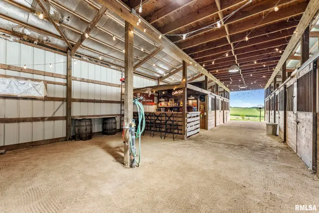 $499,000 | 10198 East 2720 Street, Kewanee, IL 61443