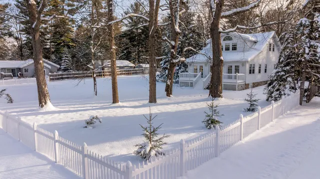 $369,900 | 209 Park Avenue, Hackensack, MN 56452