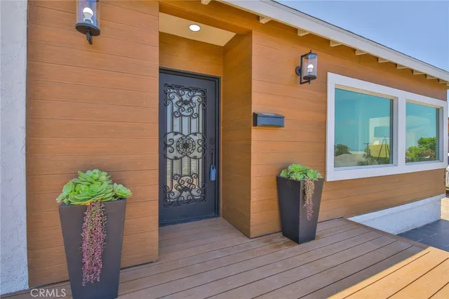 $2,299,900 | 204 VÃa Colusa, Redondo Beach, CA 90277