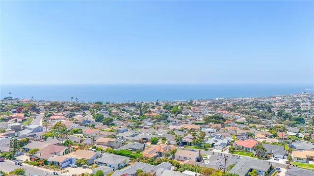$2,299,900 | 204 VÃa Colusa, Redondo Beach, CA 90277