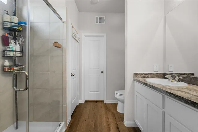 $299,899 | 975 Harper Lane, Bryan, TX 77803