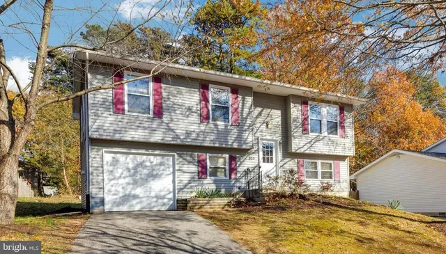 $2,400 | 353 Council Oak Drive, Severn, MD 21144