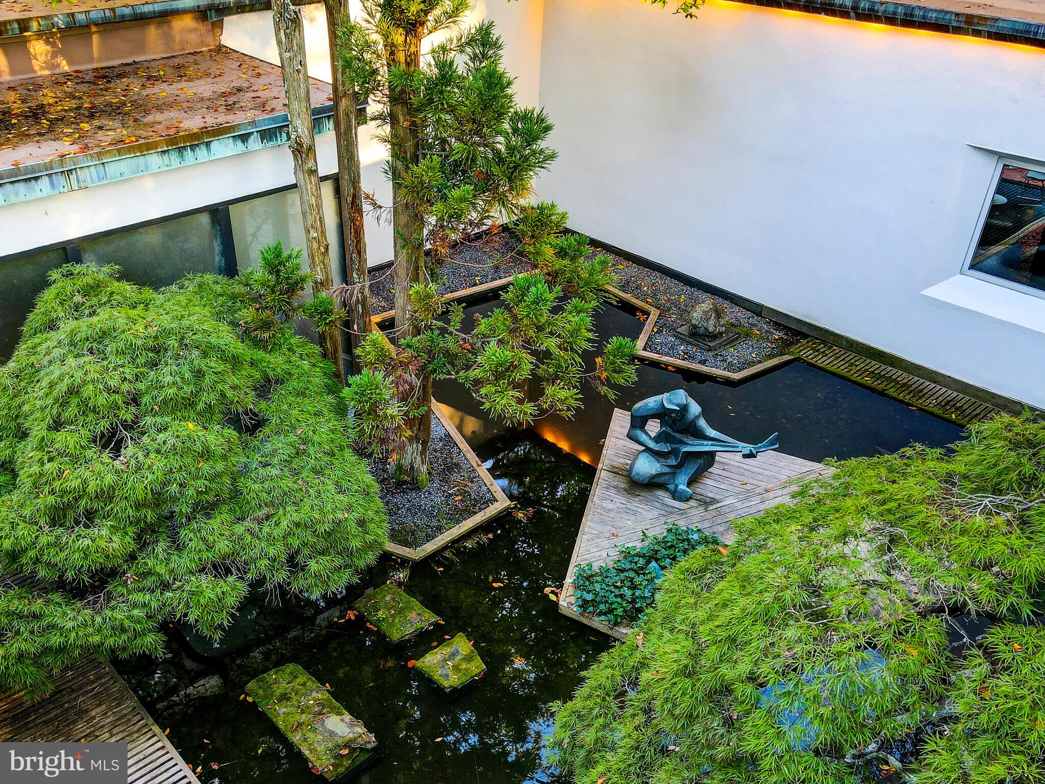 2301 Cross Country Boulevard Baltimore, MD 21209 - Photo 11 of 40