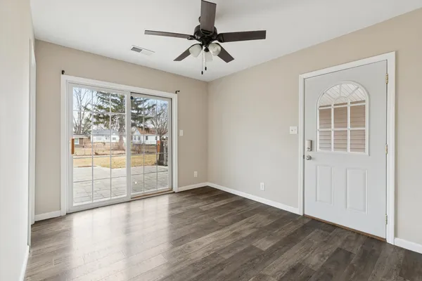 $185,000 | 3808 15th Street, Moline, IL 61265