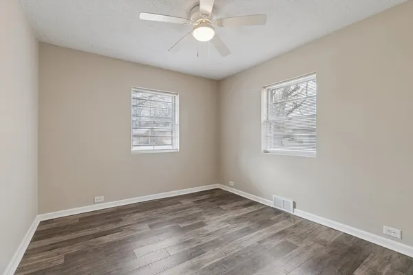 $185,000 | 3808 15th Street, Moline, IL 61265