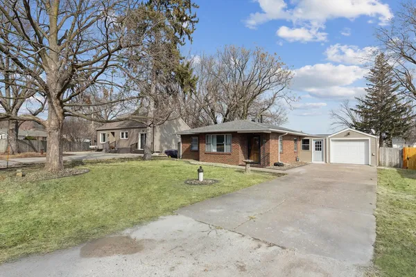 $185,000 | 3808 15th Street, Moline, IL 61265
