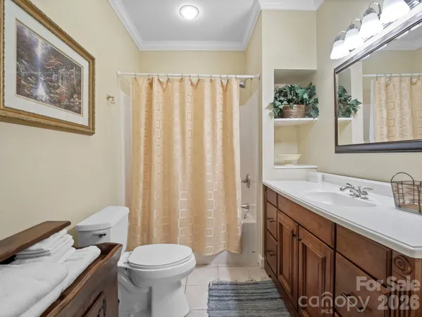 $699,000 | 137 Weaver Court, Lake Lure, NC 28746