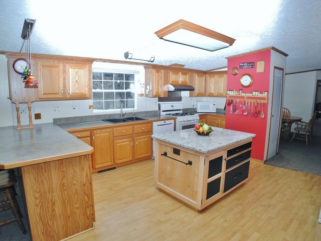 12555 East Tatch Road Omena, MI 49674 - Photo 21 of 51 1829248-21.JPG