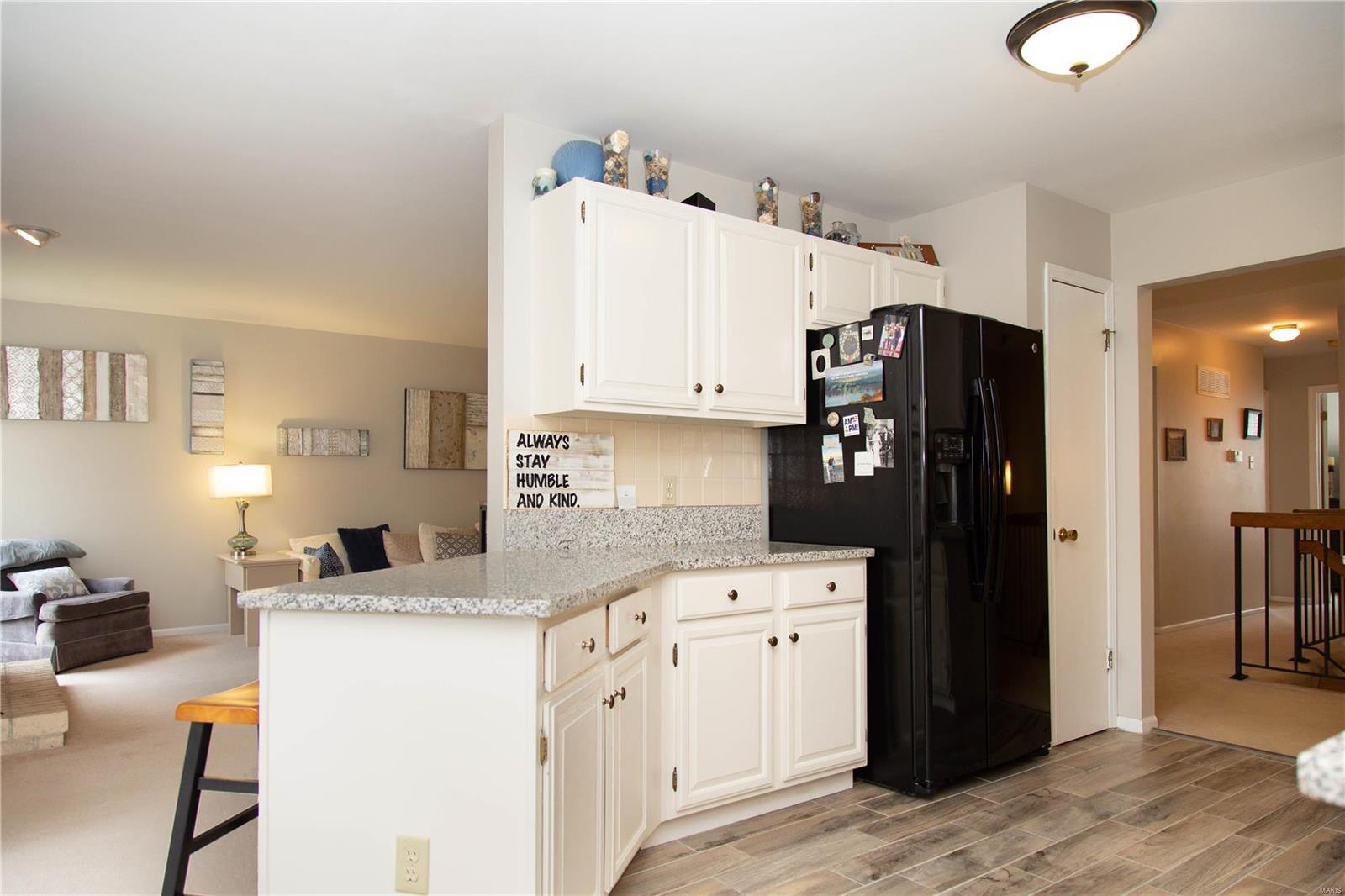 614 Pine Ridge Trails Court, Unit 102 Ballwin, MO 63021 - Photo 8 of 33 Gallery Image 8