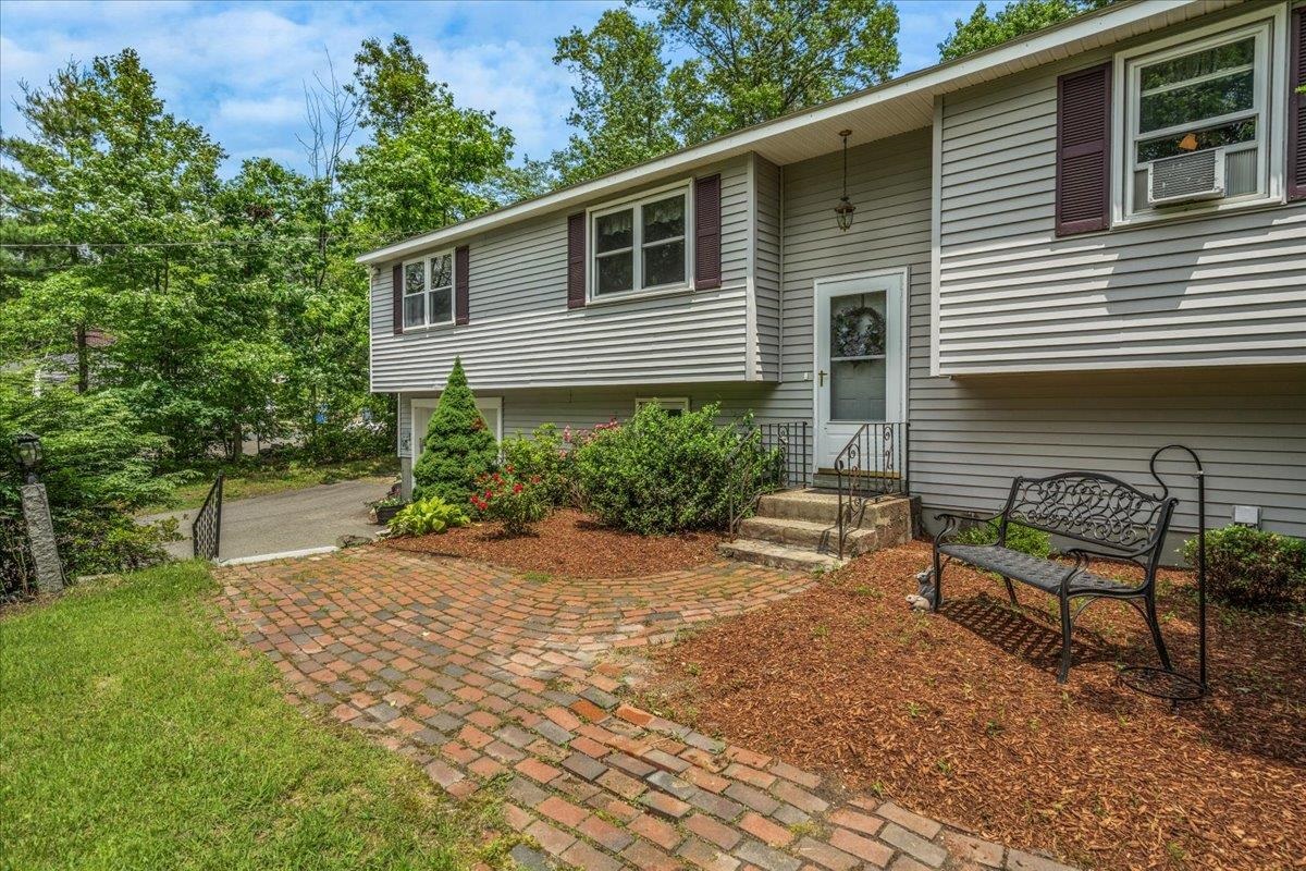 426 Mammoth Road Londonderry, NH 03053 - Photo 44 of 56