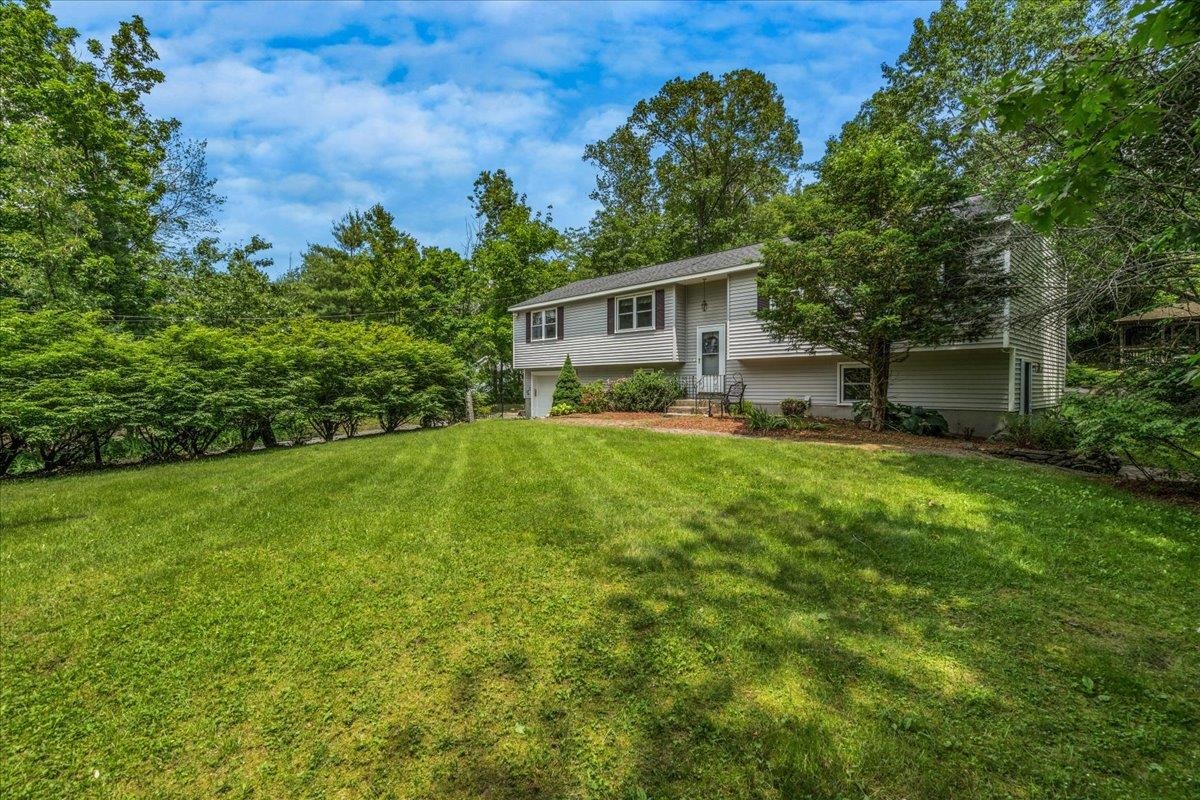 426 Mammoth Road Londonderry, NH 03053 - Photo 45 of 56