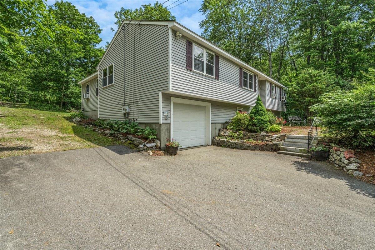 426 Mammoth Road Londonderry, NH 03053 - Photo 46 of 56