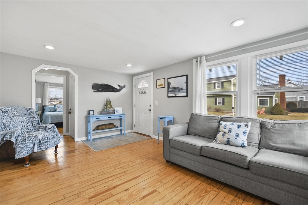71 Donald Road Marshfield, MA 02050 - Photo 18 of 34 Gallery Image 18