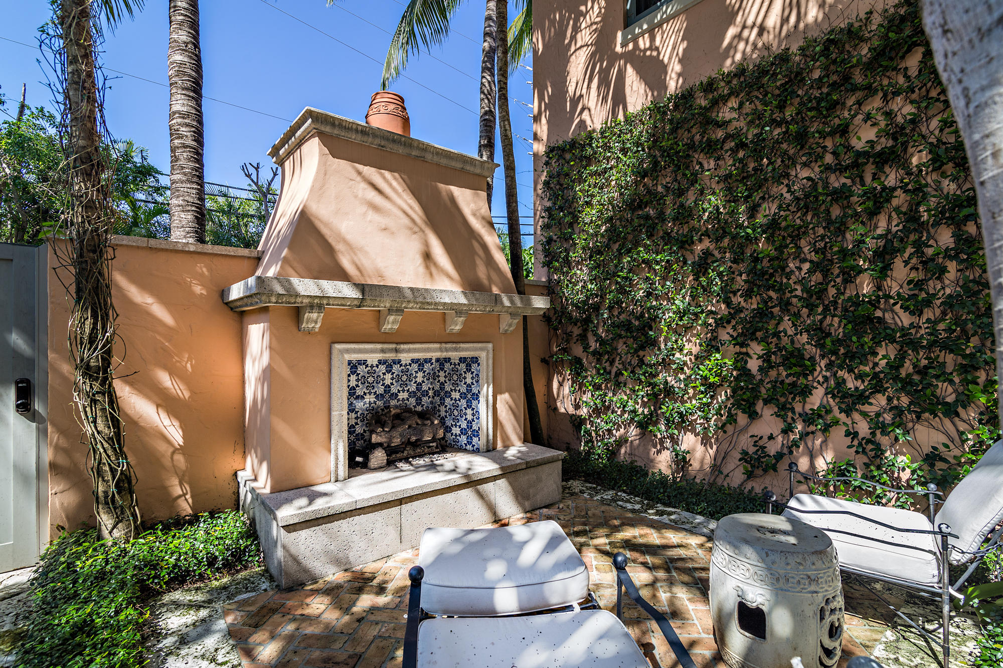 4 Golfview Road Palm Beach, FL 33480 - Photo 14 of 16 low-15